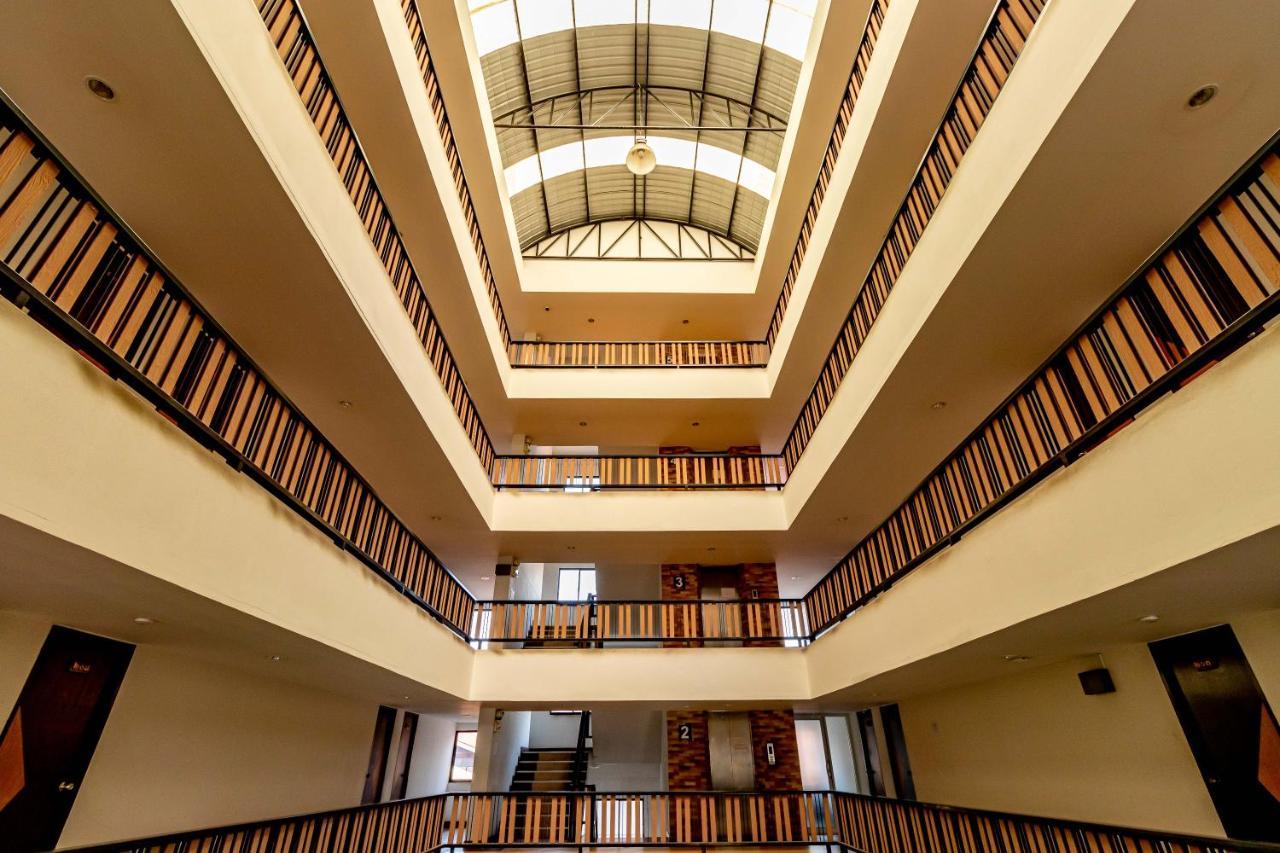Aparthotel Grannylla Charoenkrung Bangkok Zewnętrze zdjęcie