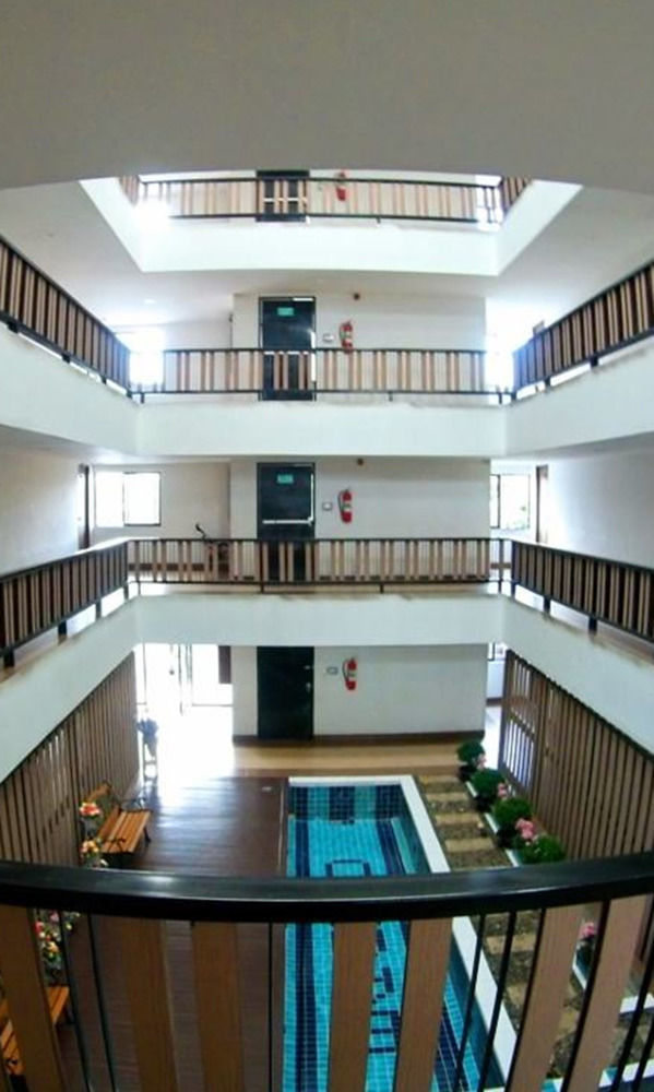 Aparthotel Grannylla Charoenkrung Bangkok Zewnętrze zdjęcie